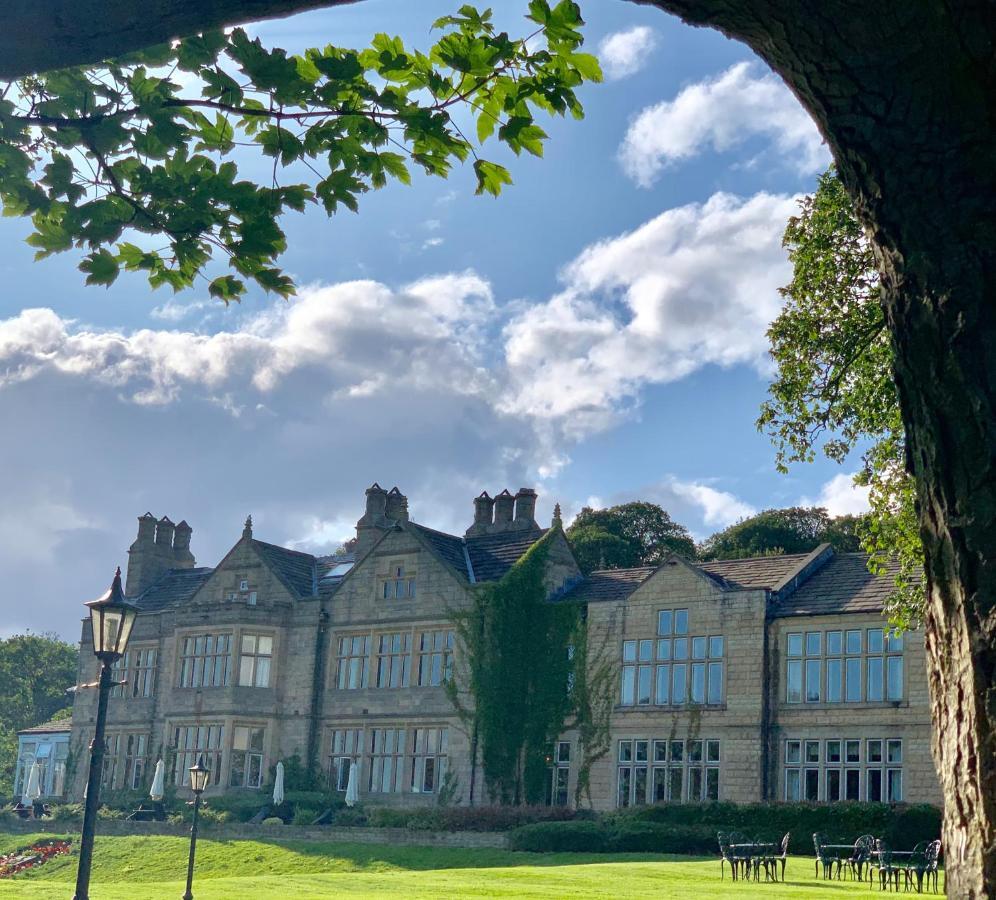 Hollins Hall Hotel, Golf & Country Club Брадфорд Экстерьер фото